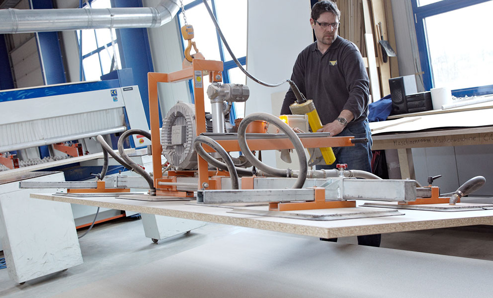 Manufaktur Thelen: Traditionshandwerk und Innovation seit 1726 Manufaktur Thelen: Traditionshandwerk und Innovation seit 1726