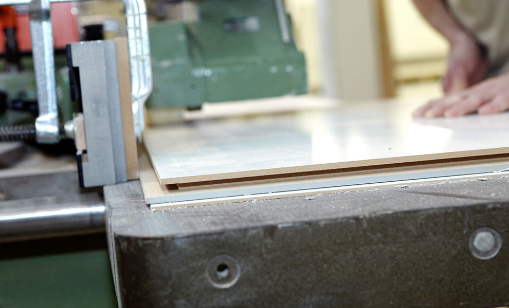 Manufaktur Thelen: Traditionshandwerk und Innovation seit 1726 Manufaktur Thelen: Traditionshandwerk und Innovation seit 1726