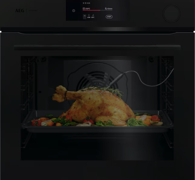 AEG BS7700B AEG BS7700B