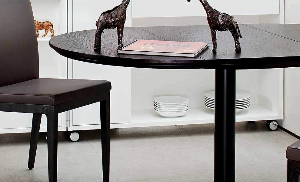 Bacher Couch, Esstische, Stühle und TV-Möbel Bacher Couch, Esstische, Stühle und TV-Möbel