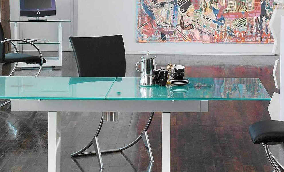 Bacher Couch, Esstische, Stühle und TV-Möbel Bacher Couch, Esstische, Stühle und TV-Möbel