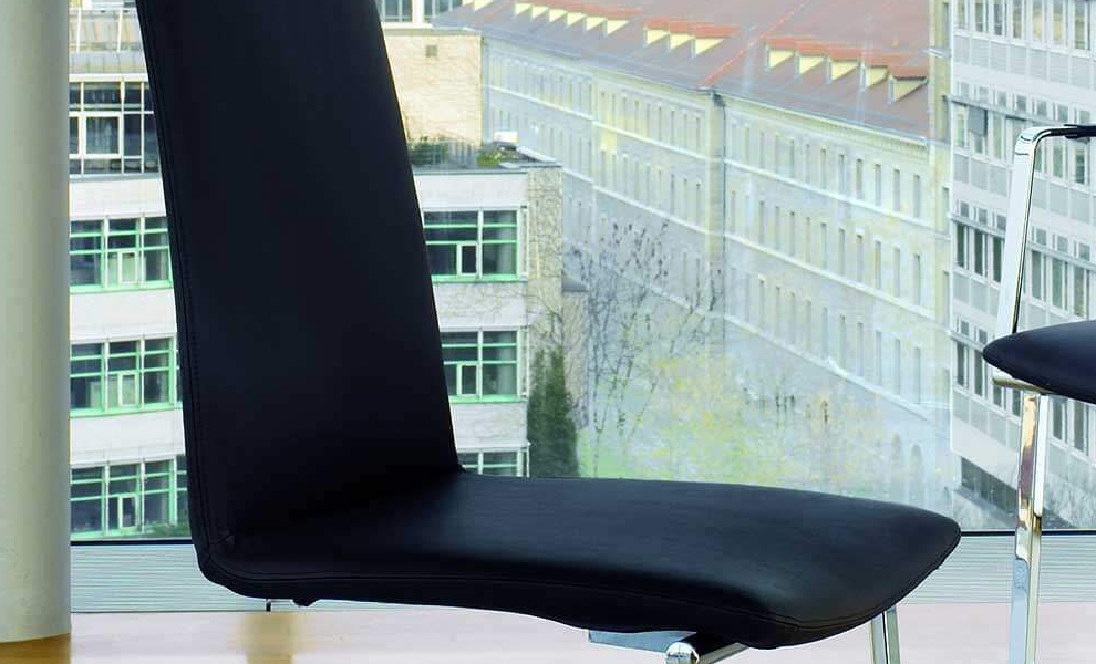 Bacher Couch, Esstische, Stühle und TV-Möbel Bacher Couch, Esstische, Stühle und TV-Möbel