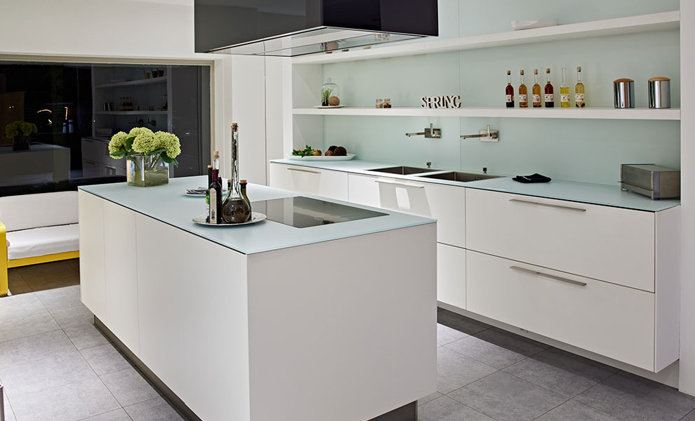 Wohnkonzept Küchen Musterküche MK03 EM6000 Altweiss Wohnkonzept Küchen Musterküche MK03 EM6000 Altweiss