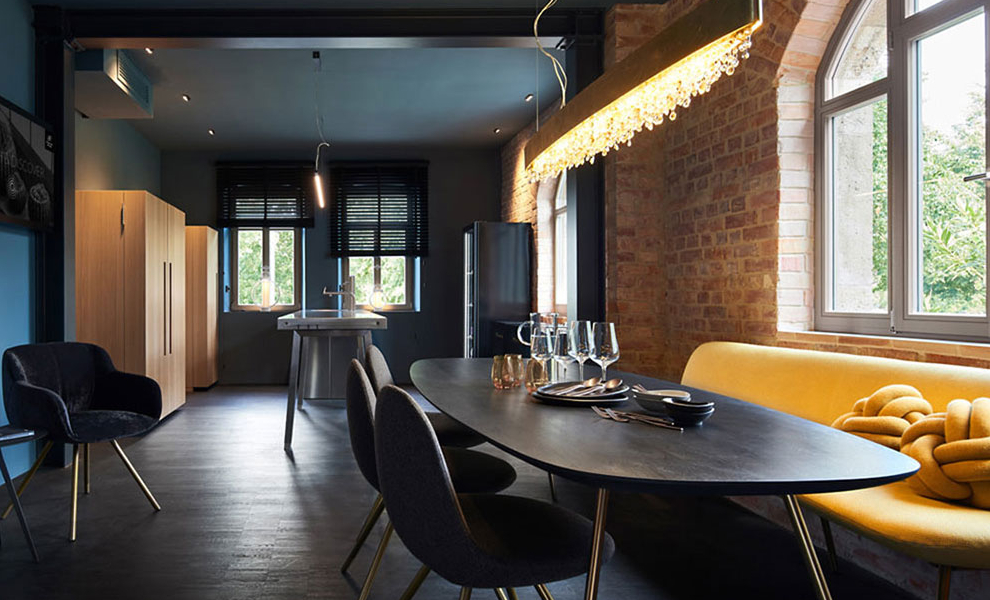 Unsere Leistungen für Ihren individuellen Innenausbau Unsere Leistungen für Ihren individuellen Innenausbau