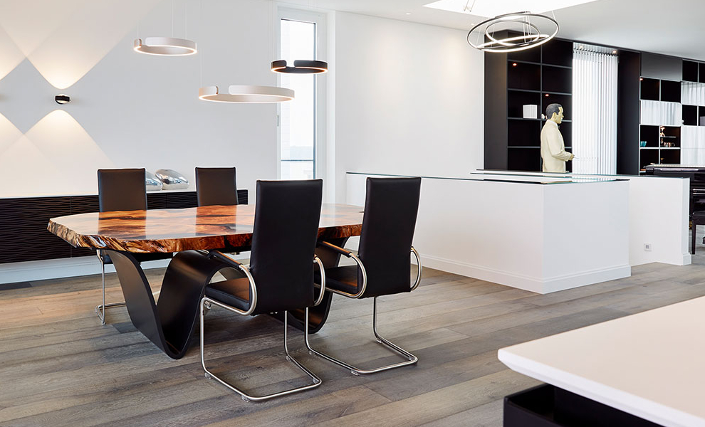 Unsere Leistungen für Ihren individuellen Innenausbau Unsere Leistungen für Ihren individuellen Innenausbau